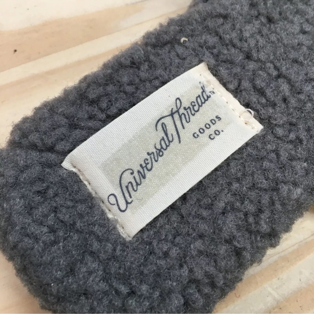 Universal Thread Slippers Womens 7.5 Margot Mules Gray Faux Fur Comfort Slip On - Picture 8 of 16